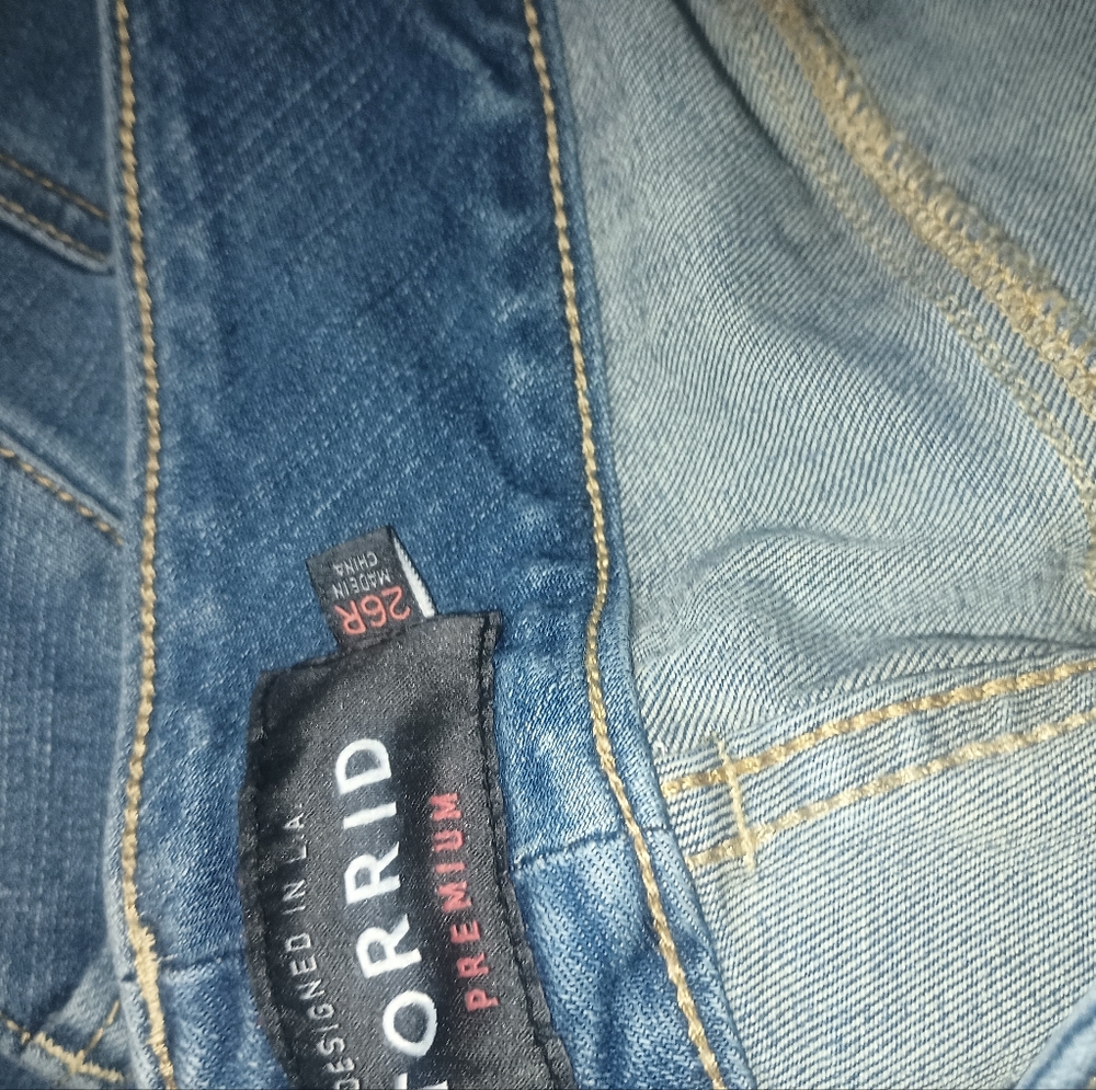 Torrid jeans size 26
